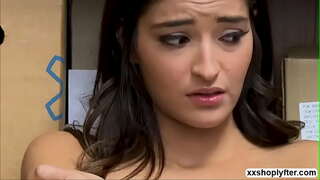 Coşğun Zabiti, nəhayət, bir şans əldə трахнуть Emily Уиллис xərçəng