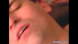 Zrela plavuša drolja je sranje kurac i dobije