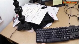 Dude nagodio s toplom poslovna žena, da je ona imala novac