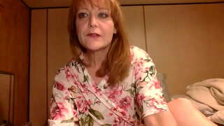 Milf វ៉ៃប្រផេះម៉ាស៊ីននិង hubby រស្មីប្រផេះ licks